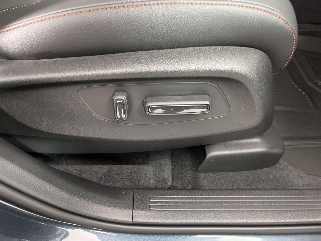 new 2026 Honda CR-V Hybrid car, priced at $41,620