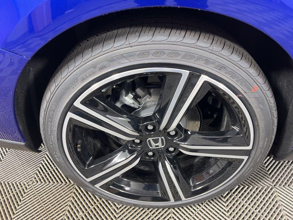 new 2025 Honda Accord Hybrid car, priced at $35,305