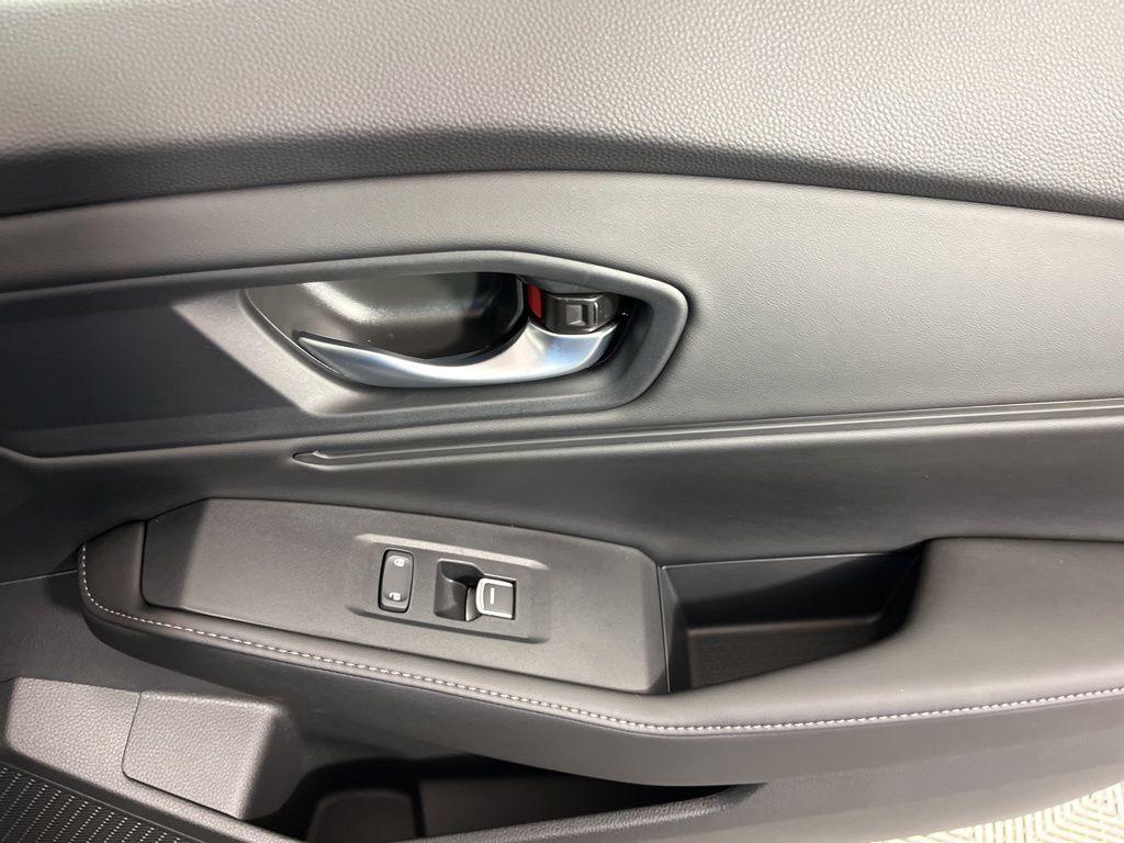 new 2025 Honda Accord Hybrid car, priced at $35,305