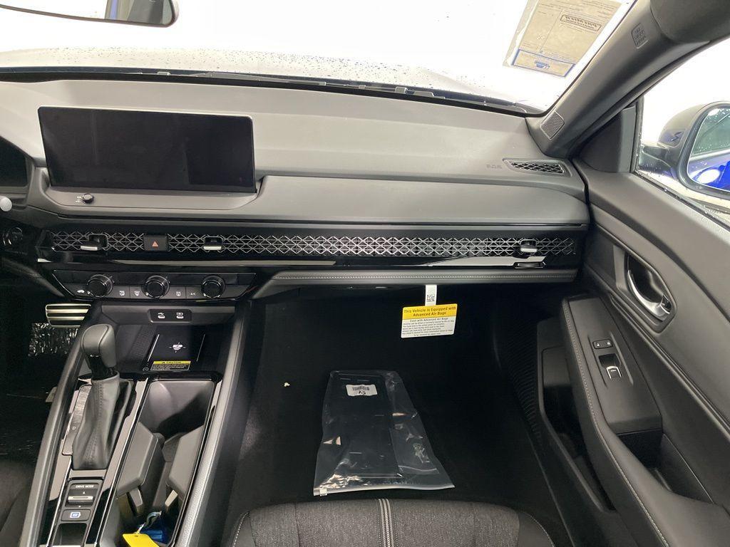 new 2025 Honda Accord Hybrid car, priced at $35,305