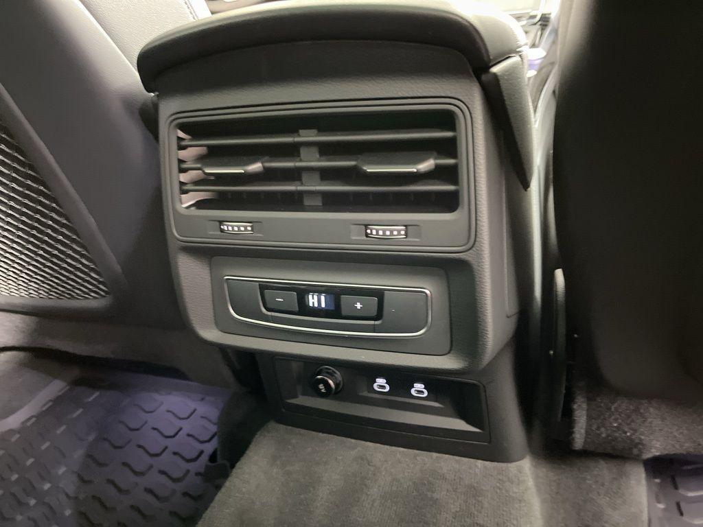 used 2025 Audi Q7 car, priced at $52,997