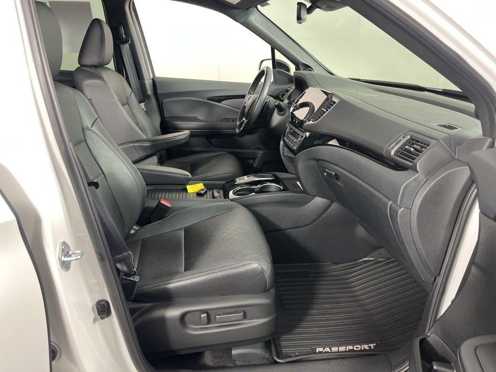 used 2022 Honda Passport car, priced at $35,979