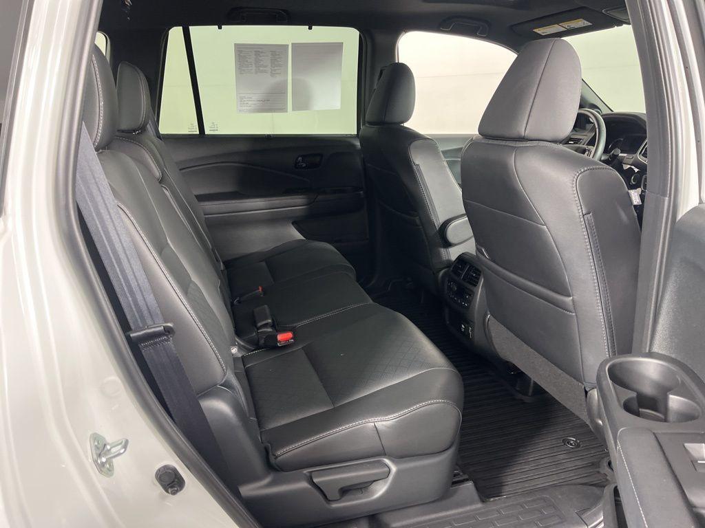 used 2022 Honda Passport car, priced at $35,979