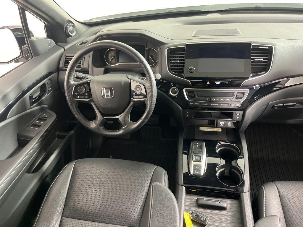 used 2022 Honda Passport car, priced at $35,979