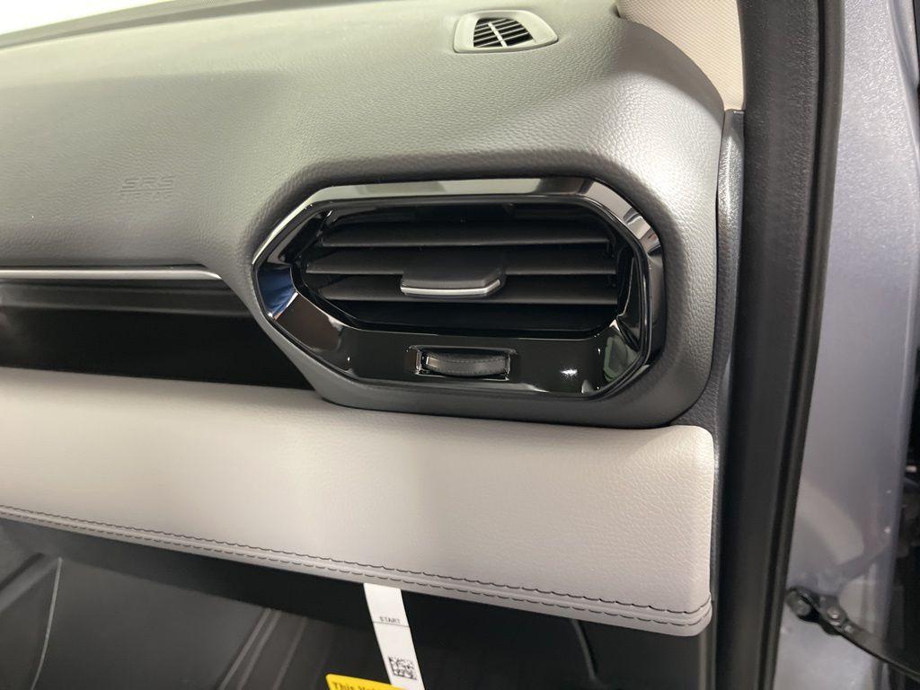 new 2025 Honda Pilot car, priced at $47,050