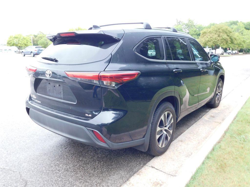 used 2020 Toyota Highlander car, priced at $27,489