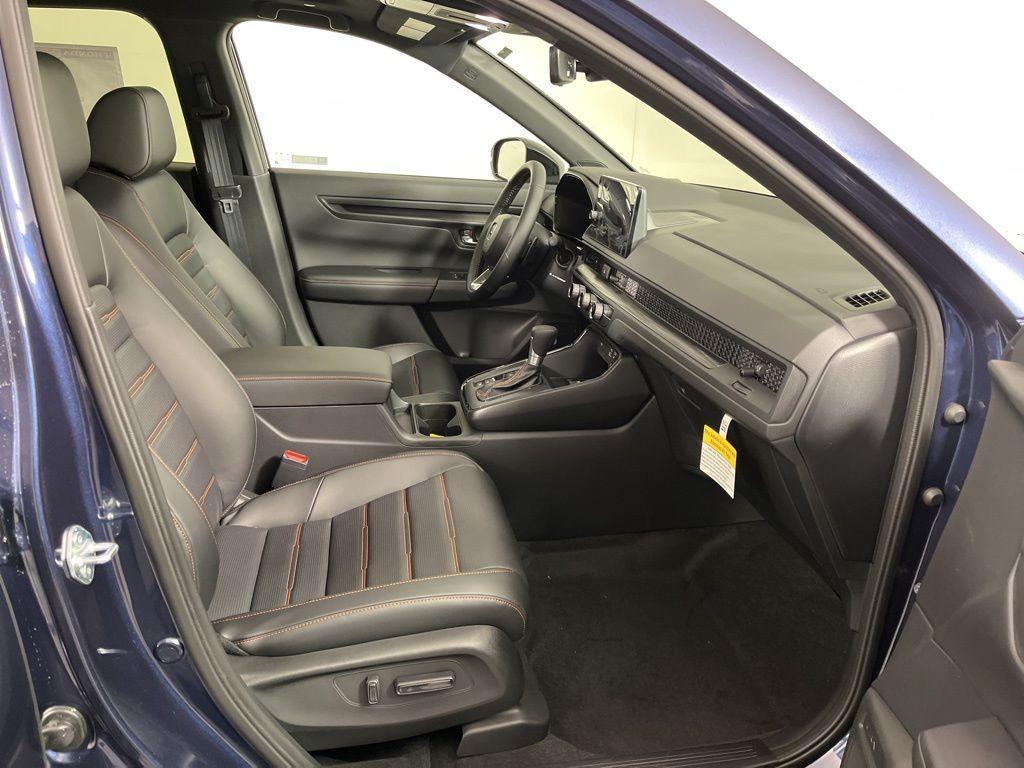 new 2025 Honda CR-V Hybrid car, priced at $40,545