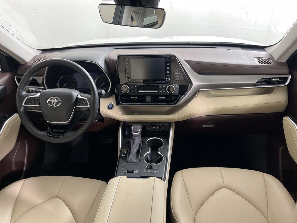used 2021 Toyota Highlander car, priced at $25,558