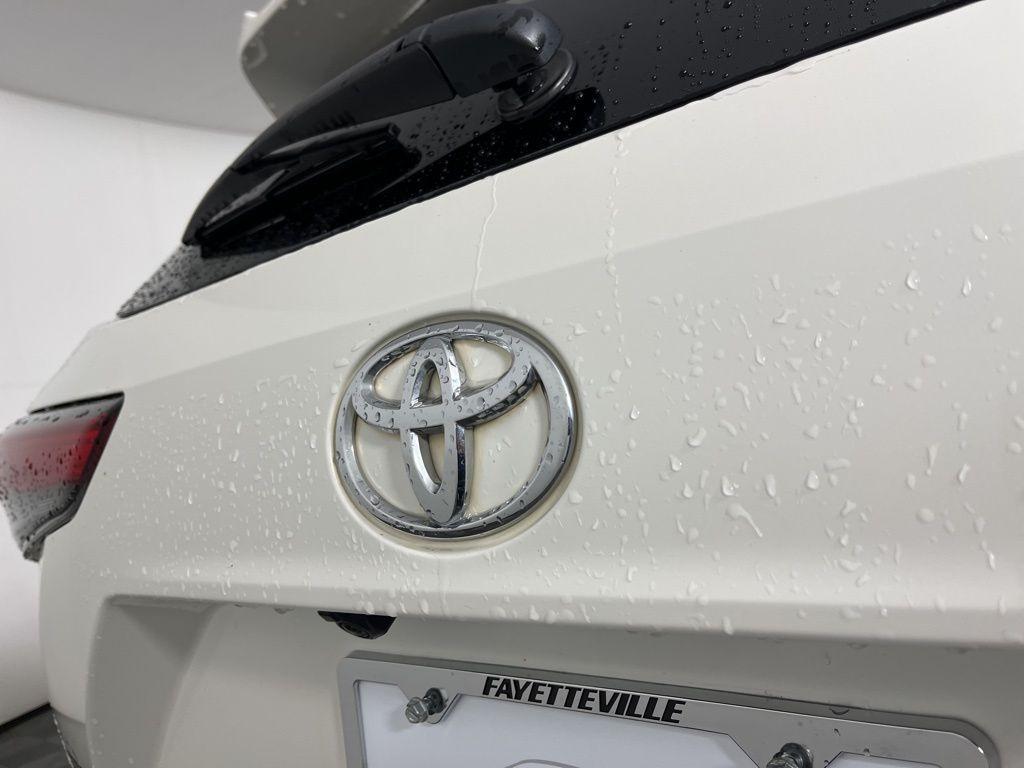 used 2021 Toyota Highlander car, priced at $25,558
