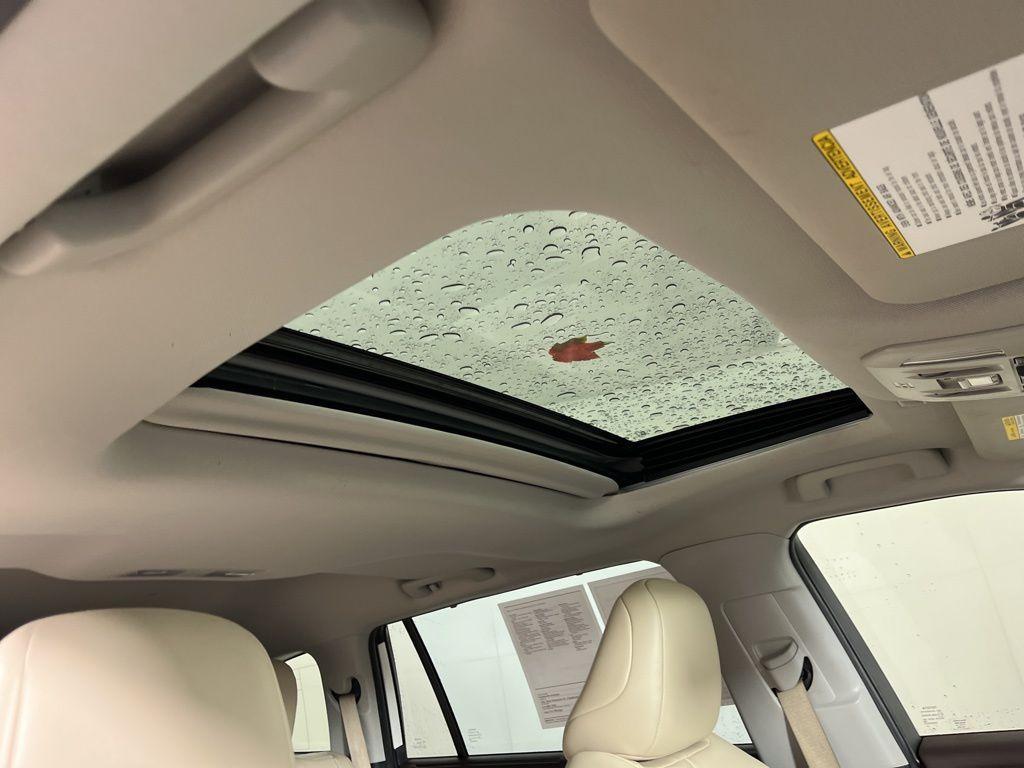 used 2021 Toyota Highlander car, priced at $25,558