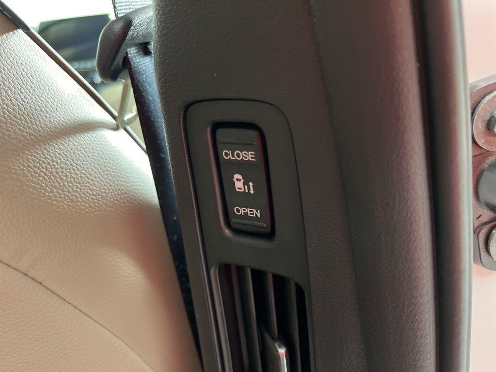 used 2023 Honda Odyssey car, priced at $40,991