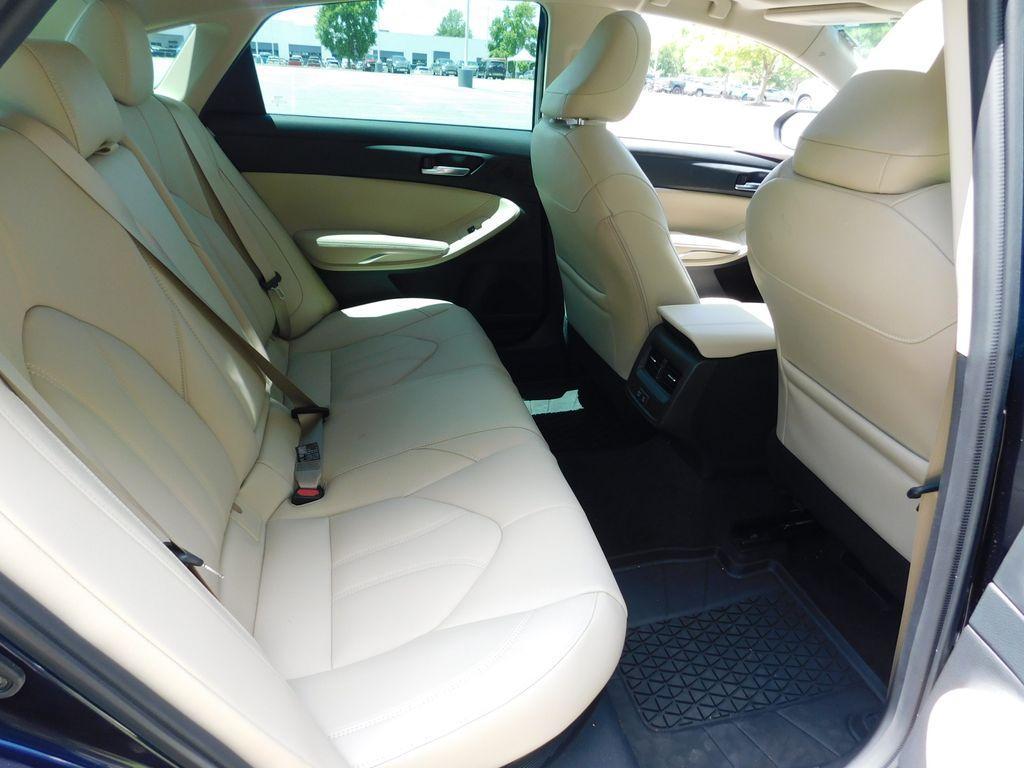 used 2022 Toyota Avalon Hybrid car, priced at $32,122