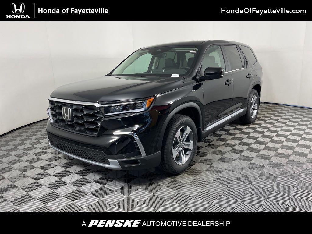 new 2025 Honda Pilot car, priced at $44,995