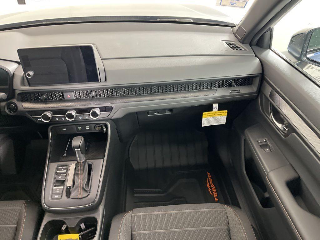 new 2026 Honda CR-V Hybrid car, priced at $38,877