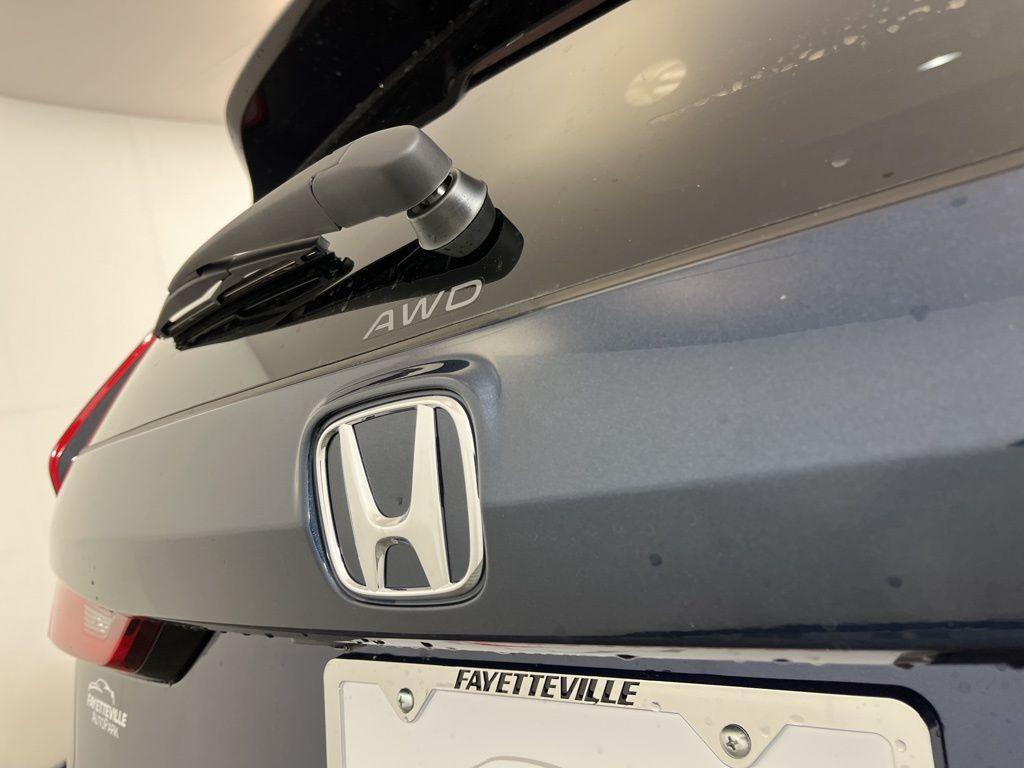 new 2026 Honda CR-V Hybrid car, priced at $38,877