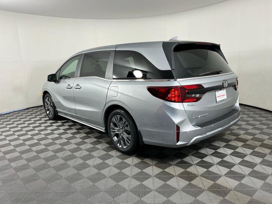 new 2025 Honda Odyssey car, priced at $48,005