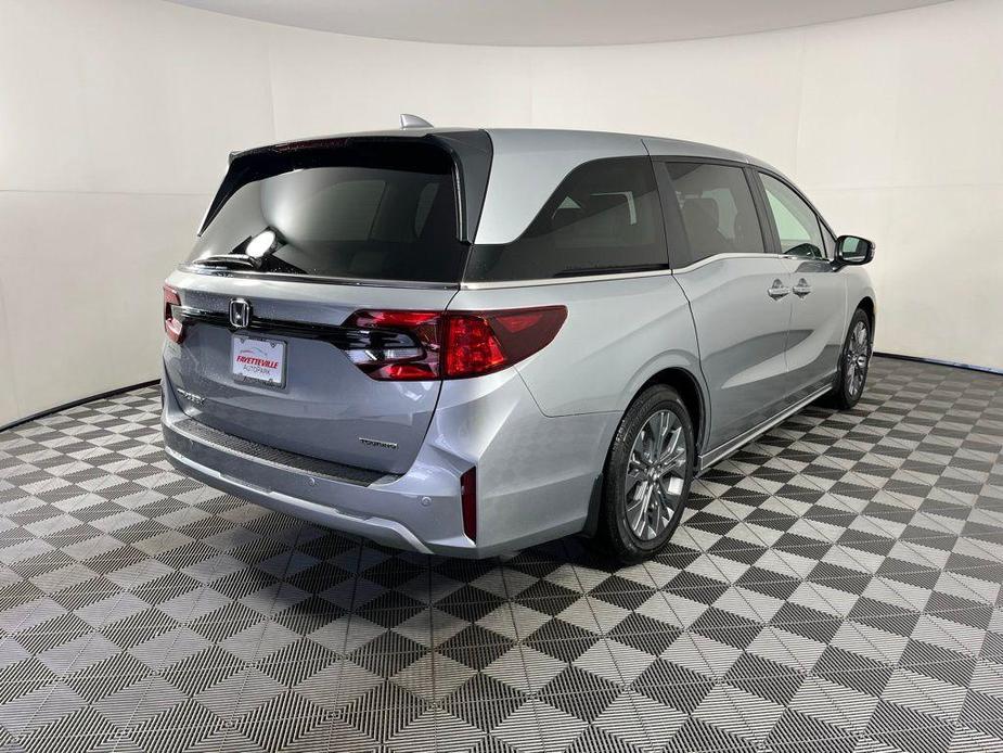 new 2025 Honda Odyssey car, priced at $48,005