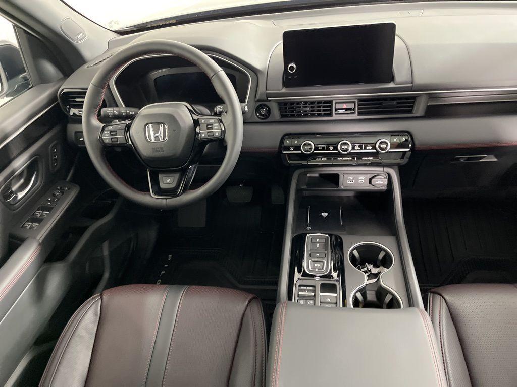 new 2025 Honda Pilot car, priced at $56,030