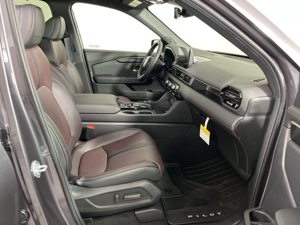 new 2025 Honda Pilot car, priced at $56,030