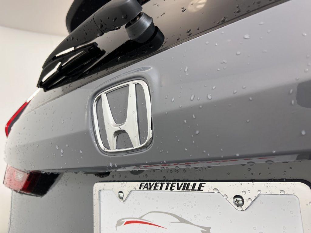 new 2025 Honda CR-V Hybrid car, priced at $39,500