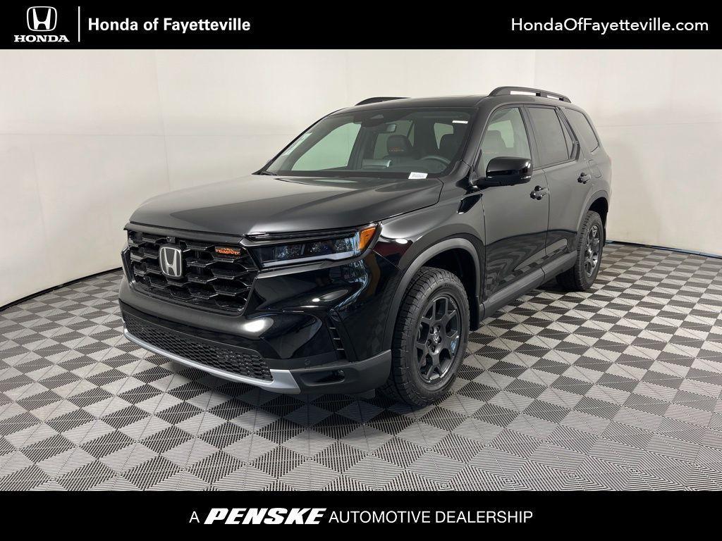new 2025 Honda Pilot car, priced at $50,895