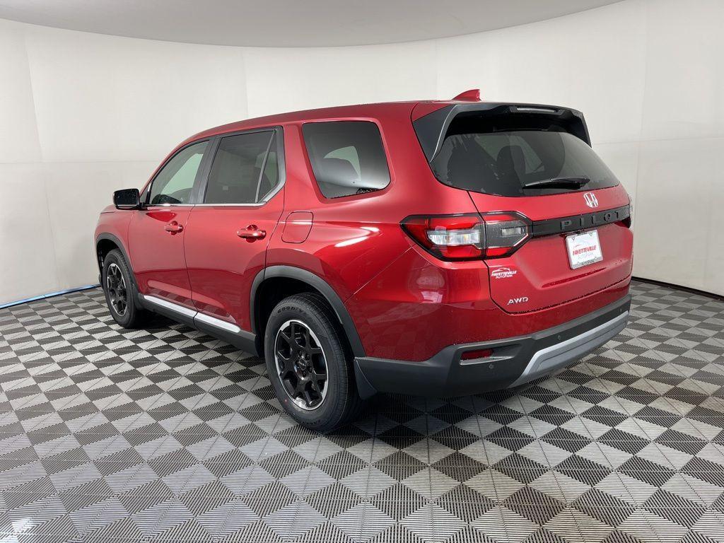 new 2025 Honda Pilot car, priced at $49,405