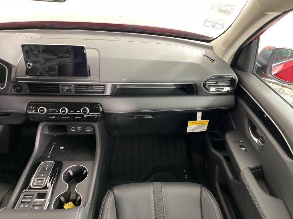 new 2025 Honda Pilot car, priced at $49,405