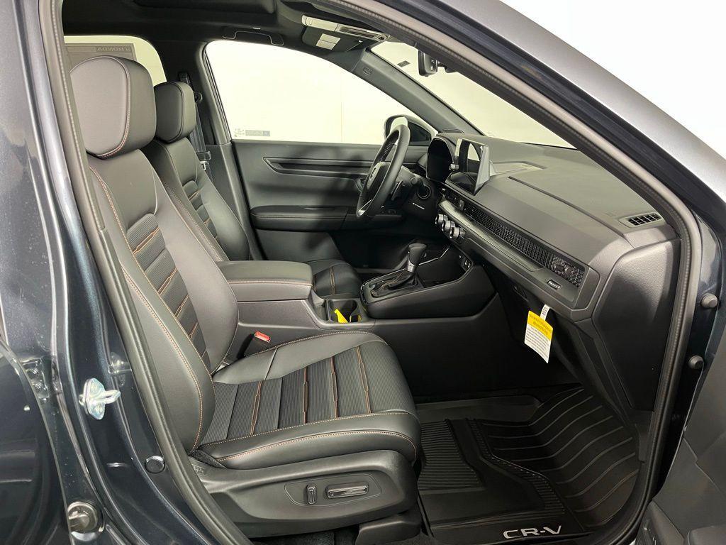 new 2026 Honda CR-V Hybrid car, priced at $41,675