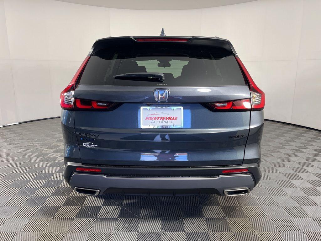 new 2026 Honda CR-V Hybrid car, priced at $38,580