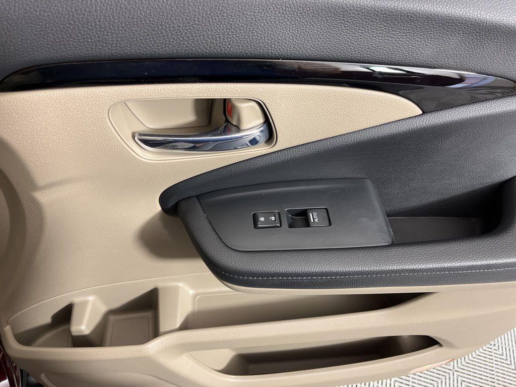 used 2021 Honda Pilot car, priced at $29,989
