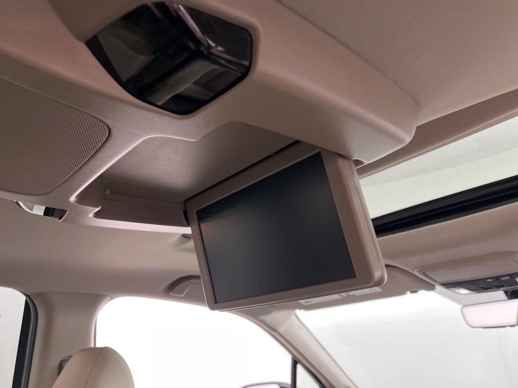 used 2021 Honda Pilot car, priced at $29,989