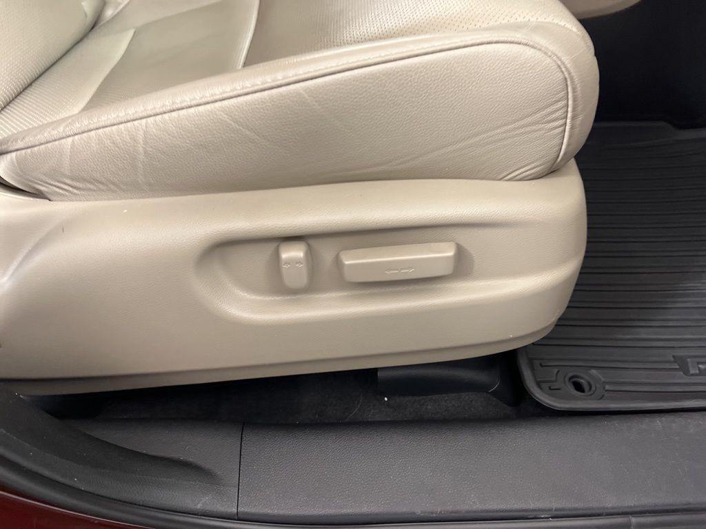 used 2021 Honda Pilot car, priced at $29,989