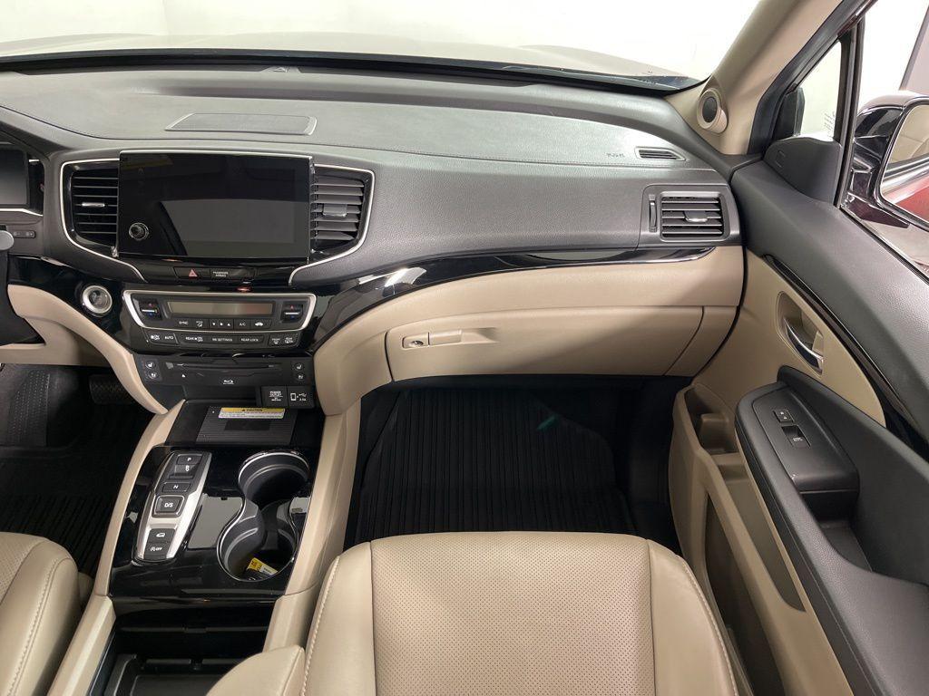 used 2021 Honda Pilot car, priced at $29,989