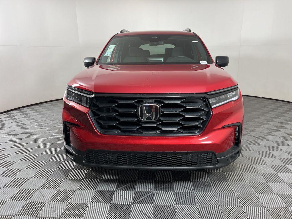 new 2025 Honda Pilot car, priced at $42,050