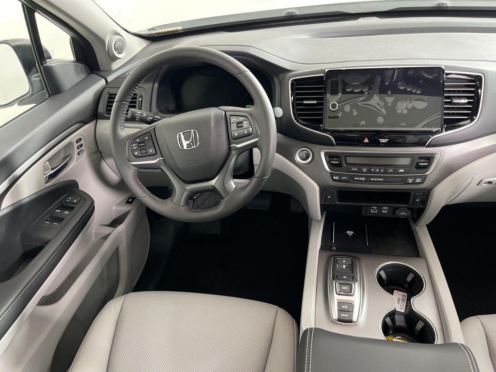new 2025 Honda Ridgeline car, priced at $43,963