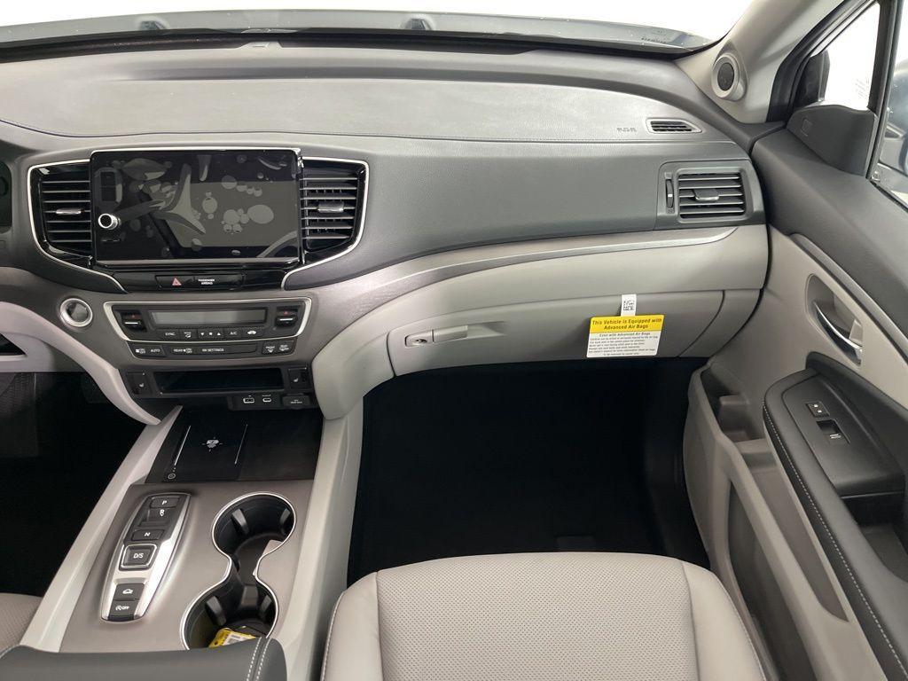 new 2025 Honda Ridgeline car, priced at $43,963