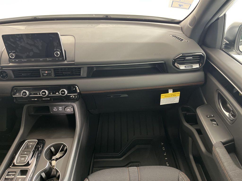 new 2025 Honda Pilot car