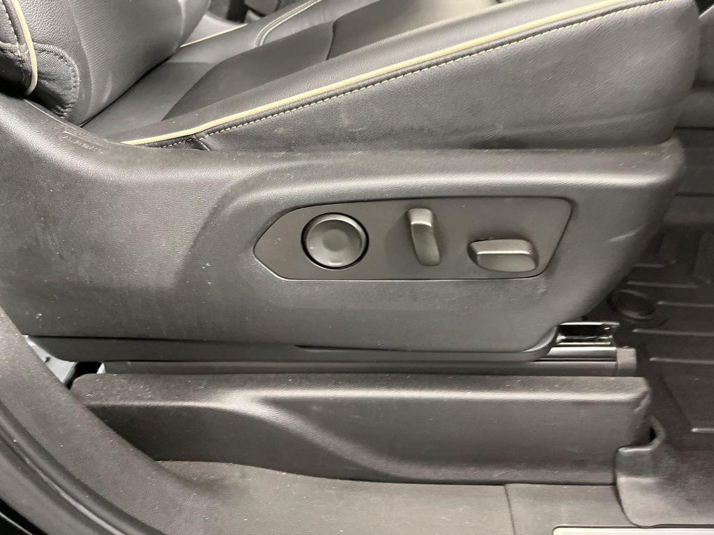 used 2021 GMC Yukon car, priced at $47,940