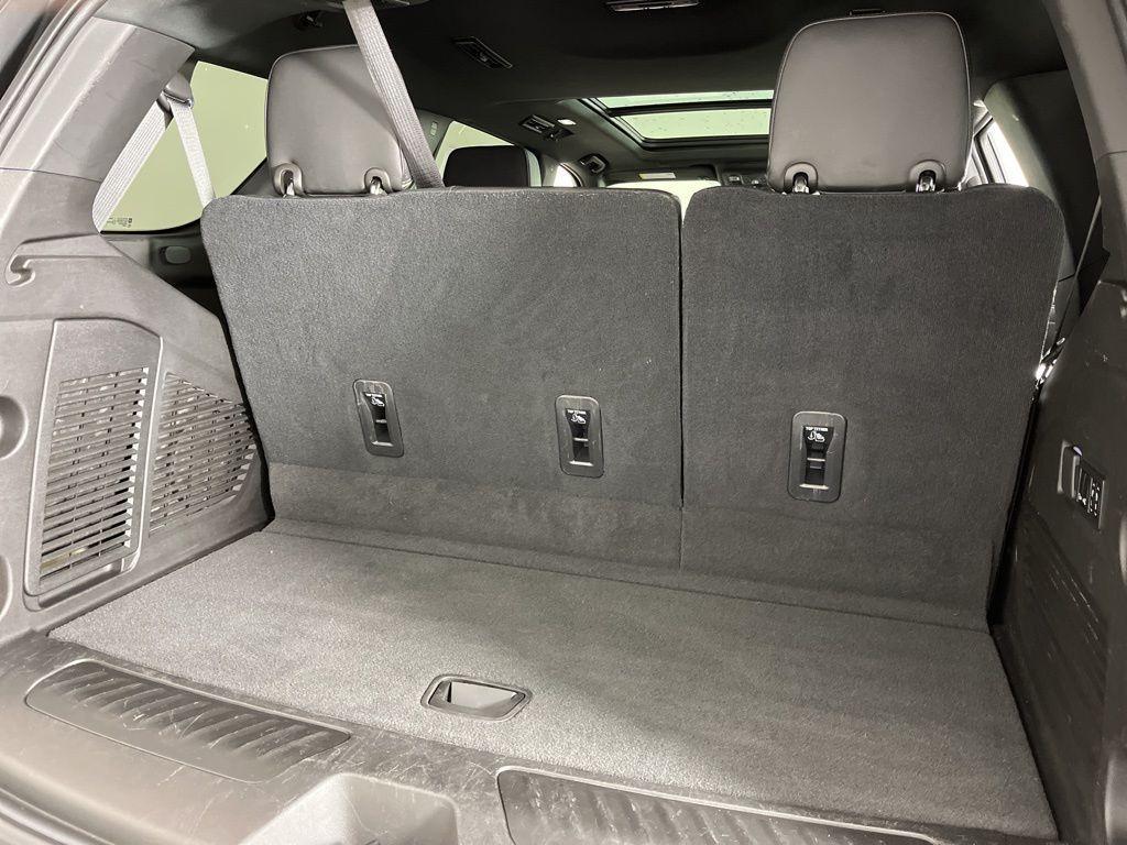 used 2021 GMC Yukon car, priced at $47,940