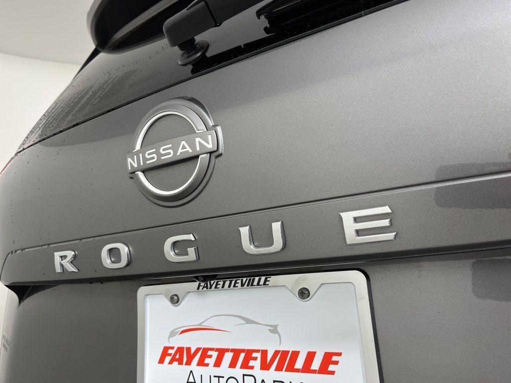 used 2022 Nissan Rogue car, priced at $28,958