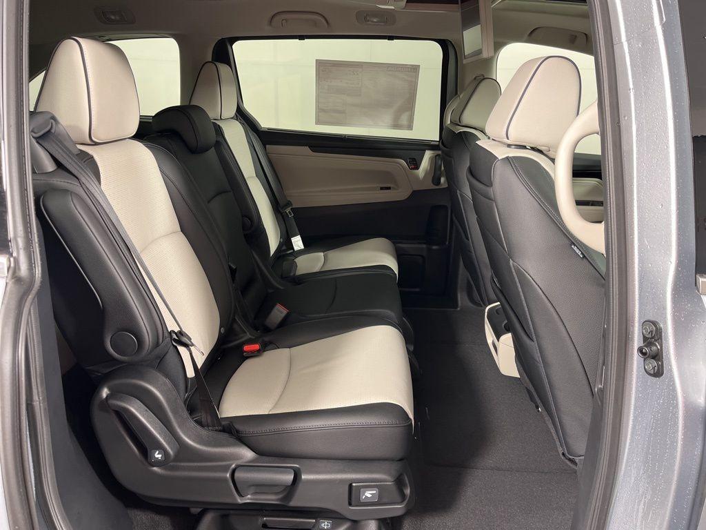 new 2026 Honda Odyssey car, priced at $53,205