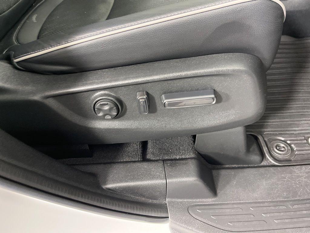 used 2023 Honda Odyssey car, priced at $39,975