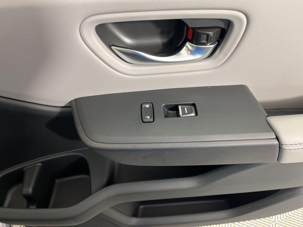 new 2025 Honda Pilot car, priced at $50,670