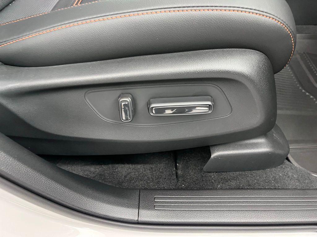 new 2026 Honda CR-V Hybrid car, priced at $40,630