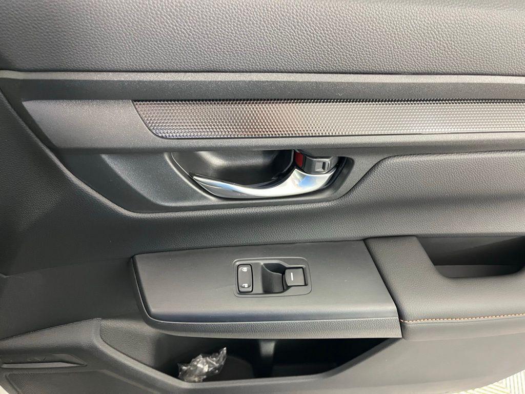 new 2026 Honda CR-V Hybrid car, priced at $40,630