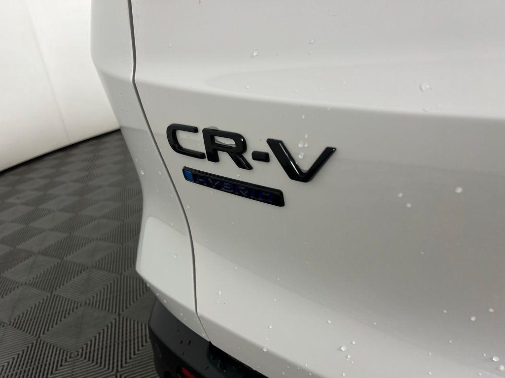 new 2026 Honda CR-V Hybrid car, priced at $40,630