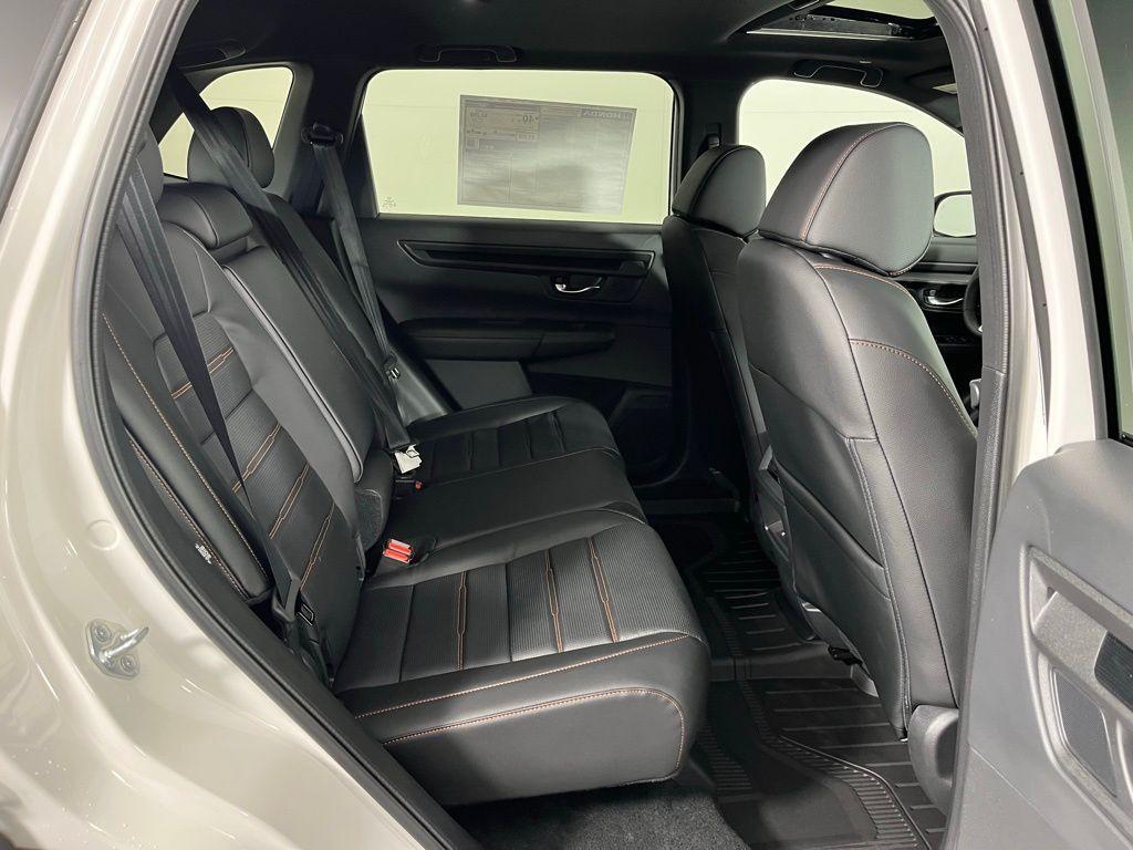 new 2026 Honda CR-V Hybrid car, priced at $40,630