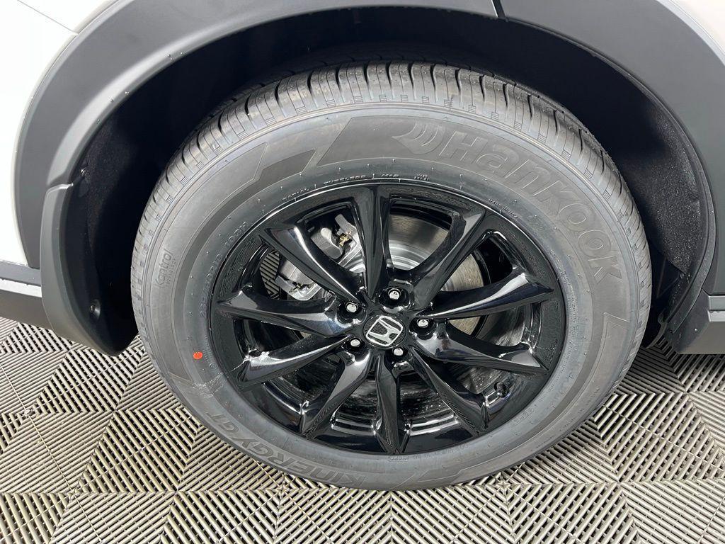 new 2026 Honda CR-V Hybrid car, priced at $40,630