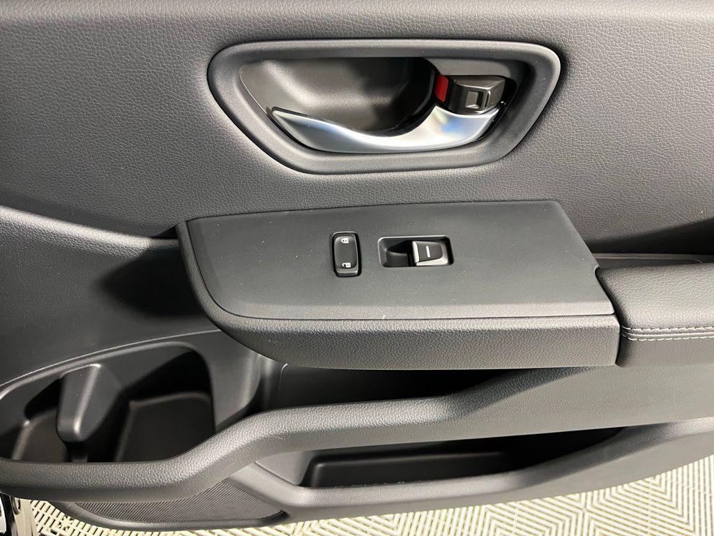 new 2025 Honda Pilot car, priced at $44,995