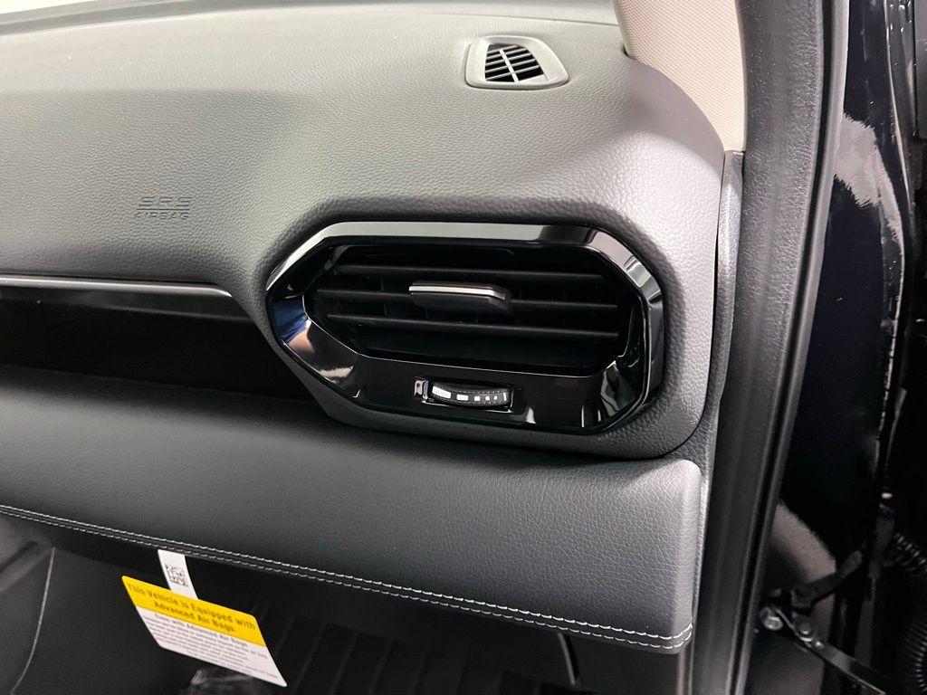 new 2025 Honda Pilot car, priced at $44,995